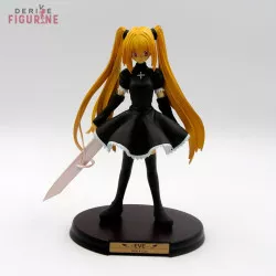 Black Cat - Figurine d'Eve...