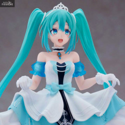 Miku Hatsune figure...
