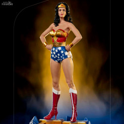 DC Comics - Wonder Woman...