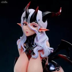 Original character - Figure...