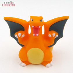 Pokemon - Charizard figure...