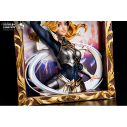 The Lady of Luminosity - Lux 3D photo frame figure - League The Lady of Luminosity - Lux 3D photo frame figure - League