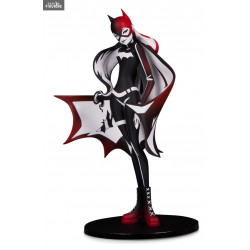 DC Comics - Batgirl figure...