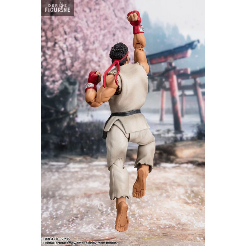 Figuarts RYU street fighter ストリートファイター Amazon.com: Bandai Tamashii Nations S.H. Figuarts Ryu Street