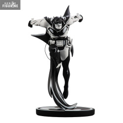 DC Direct - Batman figure...