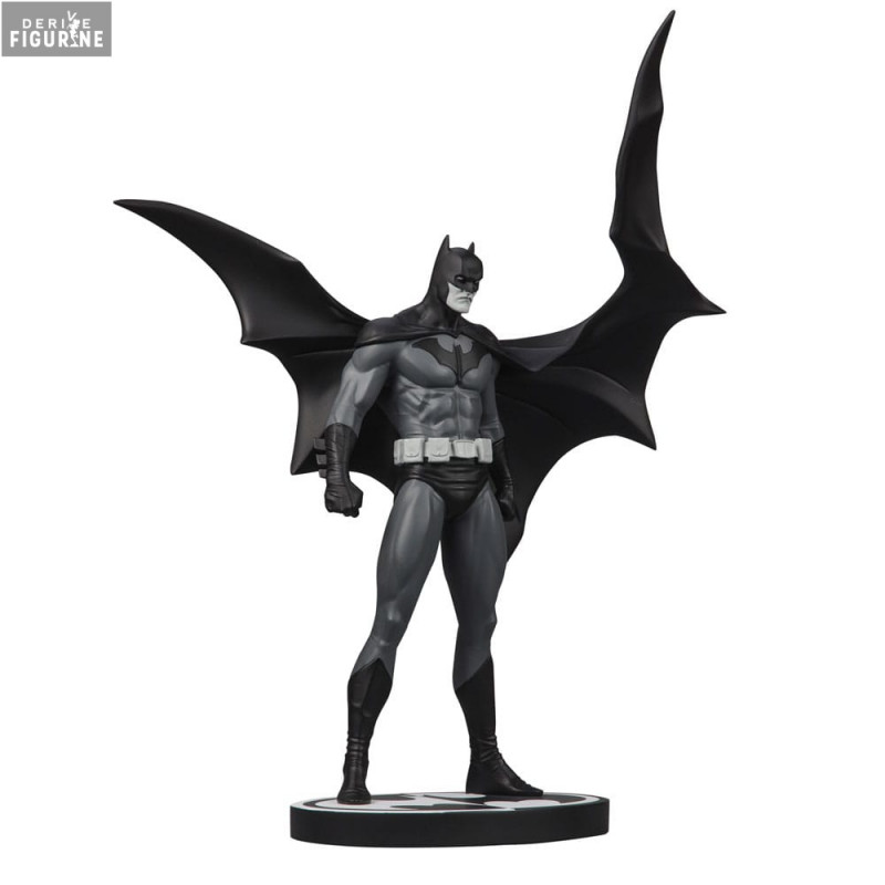 Batman figure Black & White by Jorge Jimenez - DC Comics