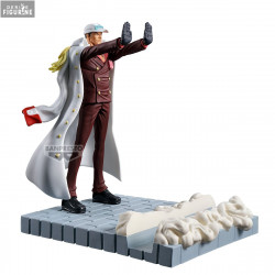 One Piece - Figurine Akainu...