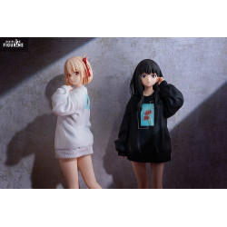 Takina Inoue figure, Oversized Sweatshirt - Lycoris Recoil