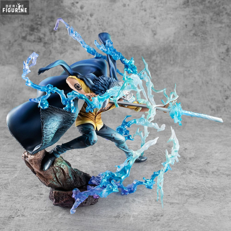 TRAFLGAR D. LAW 限定版 フィギュア s-l400.jpg