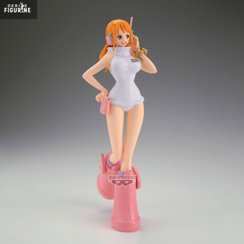 One Piece - Nami figure...
