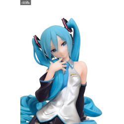 Vocaloid - Hatsune Miku...