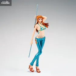 One Piece - Nami figure...