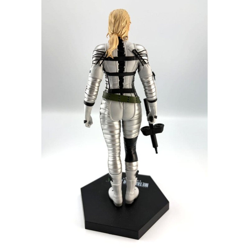 PRE ORDER - Metal Gear...