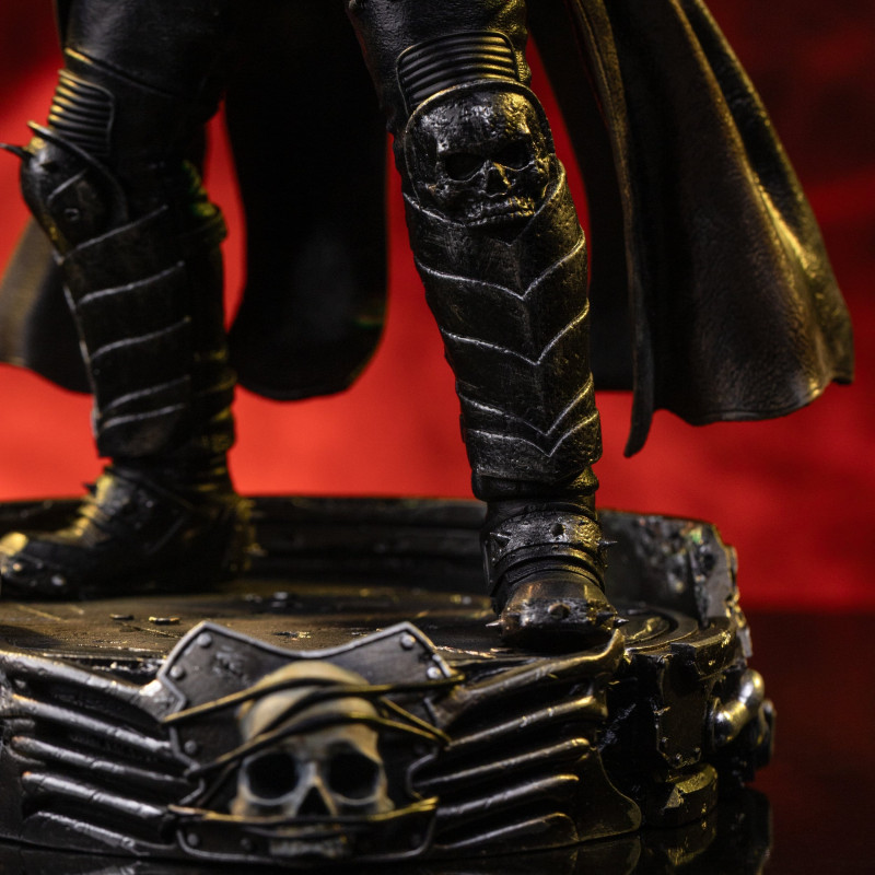 PREORDER - DC Comics -...