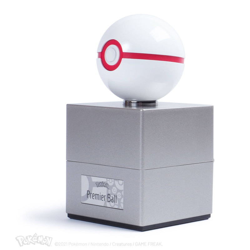 Pokémon - Premier Ball replica