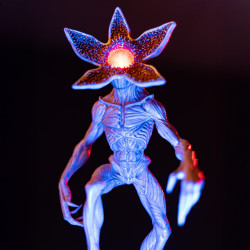 Stranger Things -...