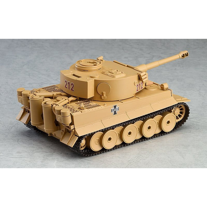 PREORDER - Girls und Panzer...