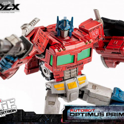 Optimus Prime figure, DLX - Transformers: War For Cybertron