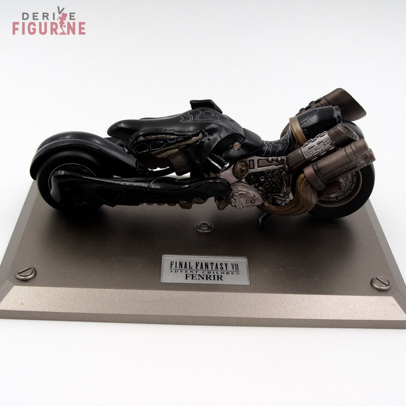 Figure Cloud Strife Fenrir Motorcycle - Final Fantasy VII