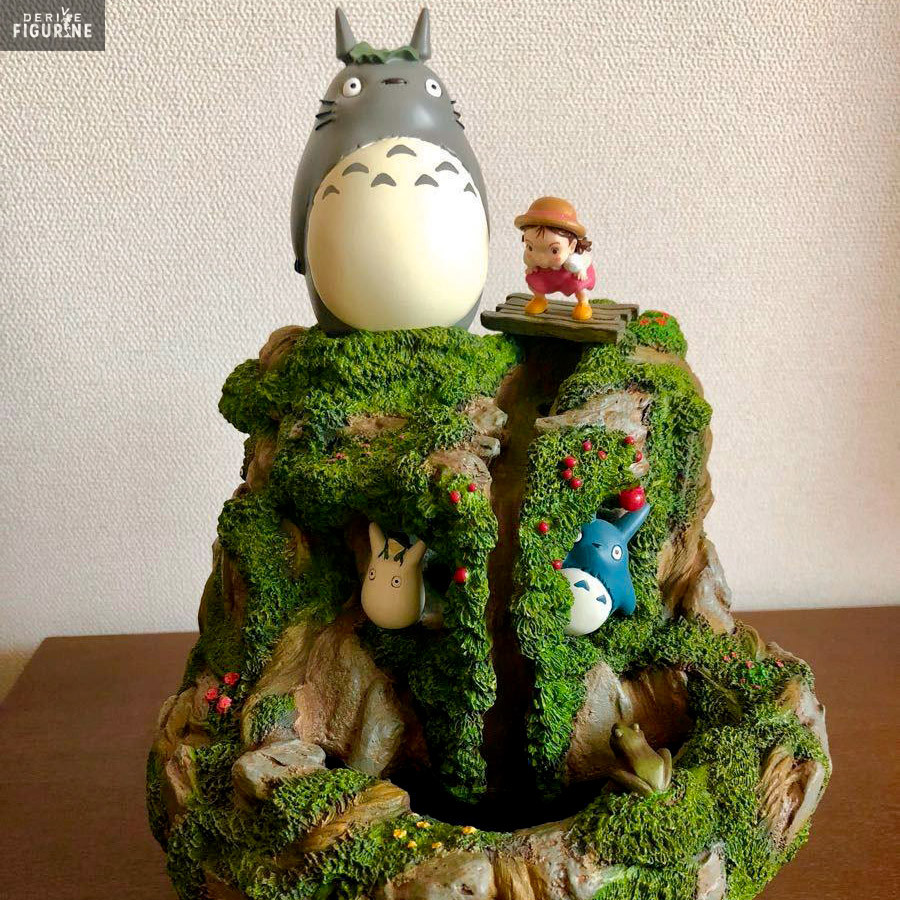 Figurine / Fontaine Totoro et Mei jouent dans la rivière - Mon voisin Totoro  - Benelic