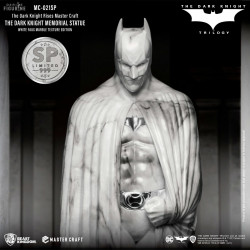 Figure Dark Knight Memorial White Marble Edition, Master