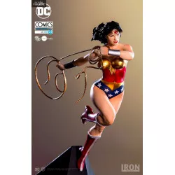 DC Comics - Wonder Woman...